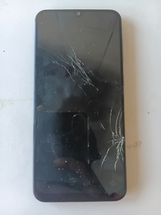 Samsung A50 128GB 4 RAM
