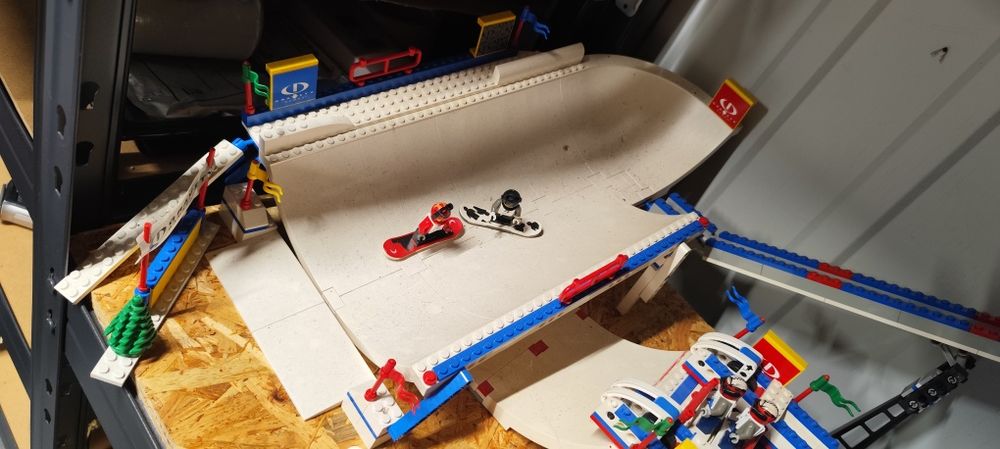 LEGO Sports 3585 Snowboard Super Pipe