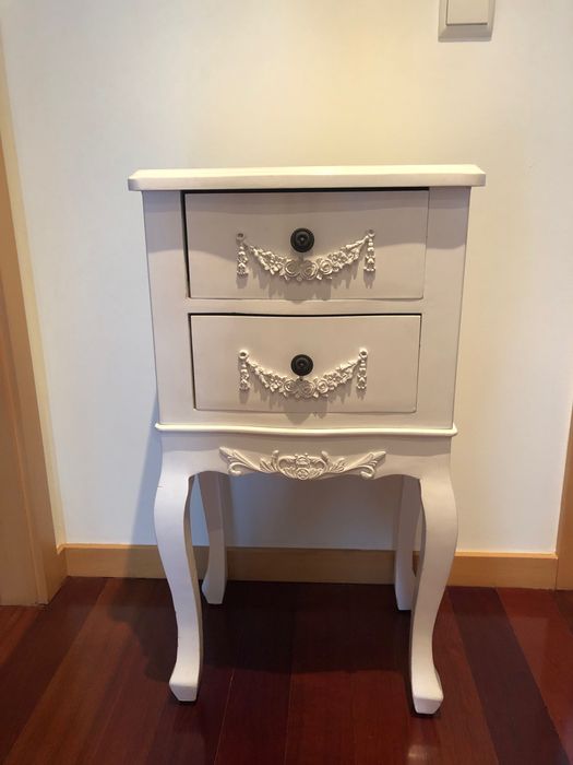 Cómoda estilo clássico