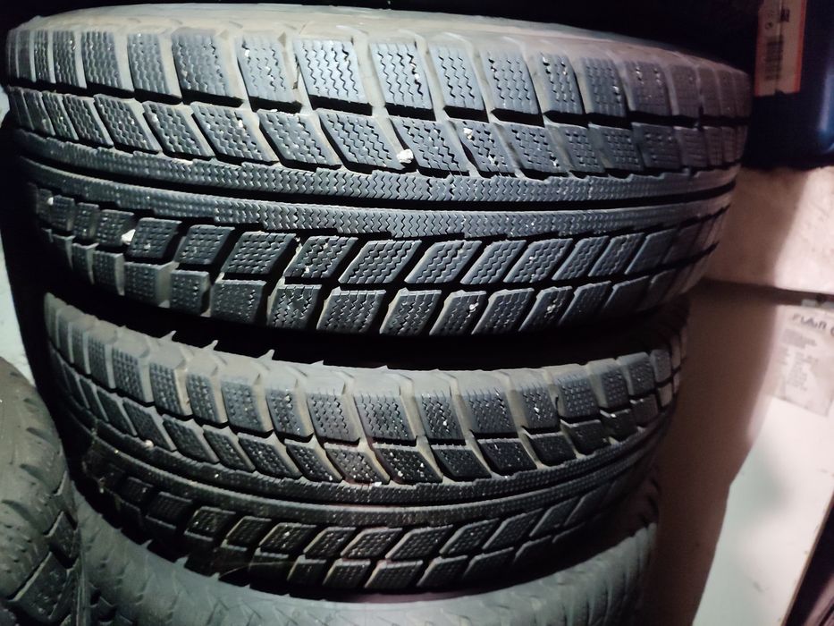 Колеса на Ланос, R13/4*100/5J/ET49+ практично нова Бєлшина 175/70;зима