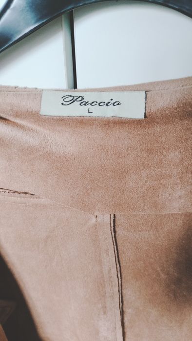 Casaco bolero em pele de pêssego