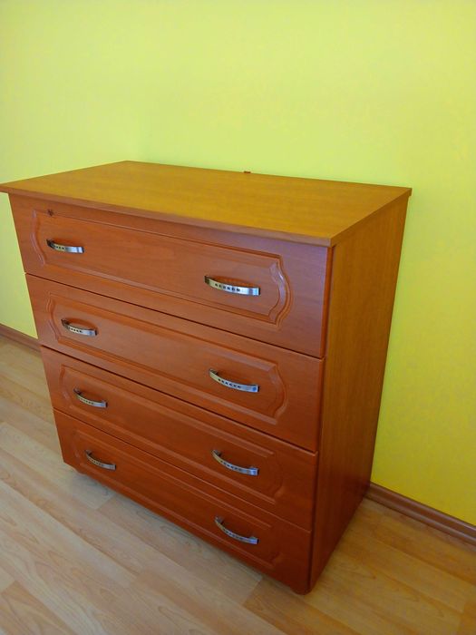 Zestaw mebli do sypialni: Łóżko + Komoda + 2 Szafki nocne | Lampki + Narzuta GRATIS!