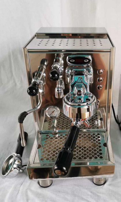 Máquina de Café Bezzera BZ07 semi profissional