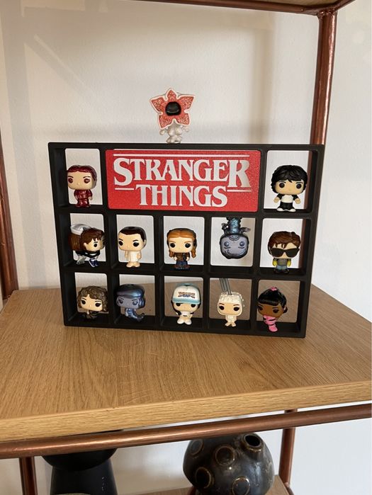 (АКЦІЯ)Підставка / поличка для Kinder Joy Stranger things (Дивні Дива)