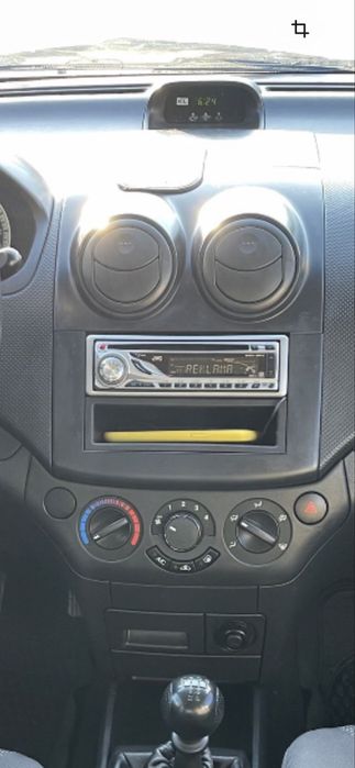 Продам автомагнитолу JVC