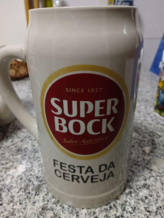 Caneca temática da Super Bock

- Design