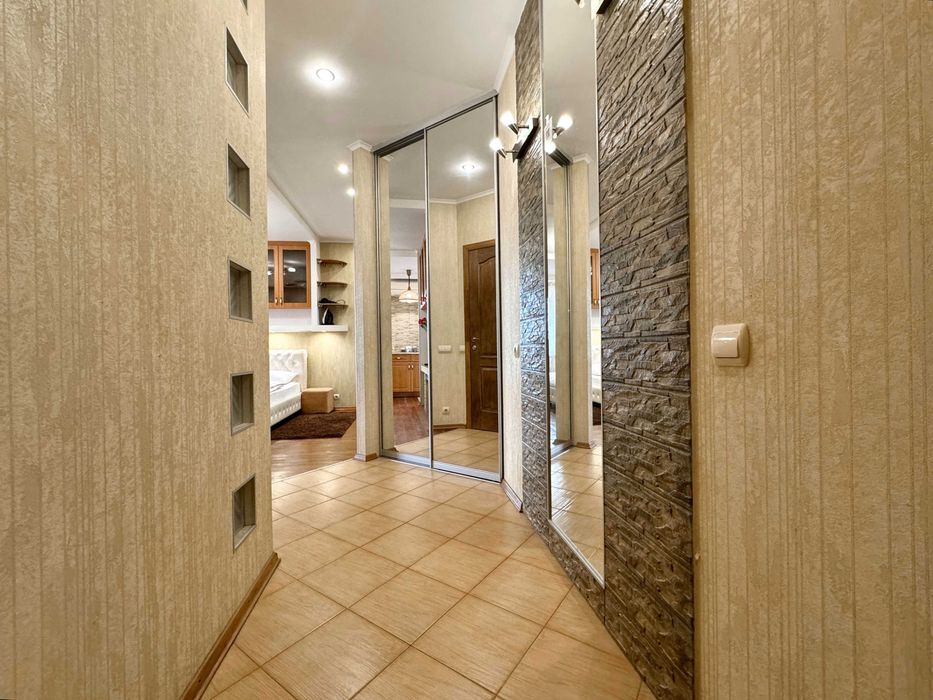 ApartPoltava  Стильна однокімнатна квартира поряд БІЛОЇ АЛЬТАНКИ подоб