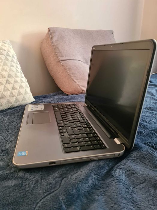Laptop Dell Inspiron