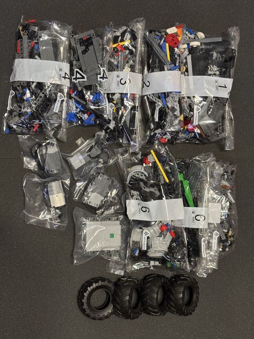 Lego Technic 42129 Mercedes-Benz Zetros