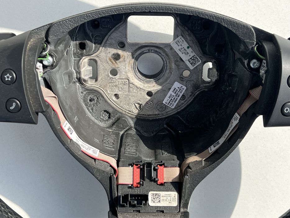 Кермо руль Пассат Б6 Гольф 5 мультируль с лепестками