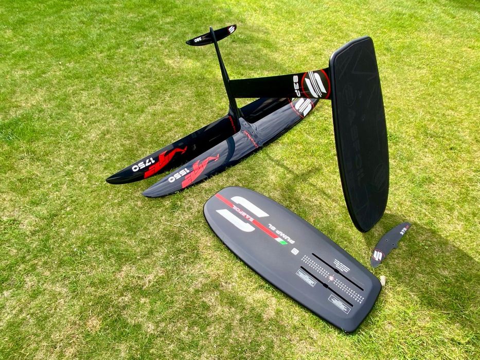 Sabfoil Leviathan 1550 ,1350 Front wing PUMPFoil Sup Downwind. Dock
