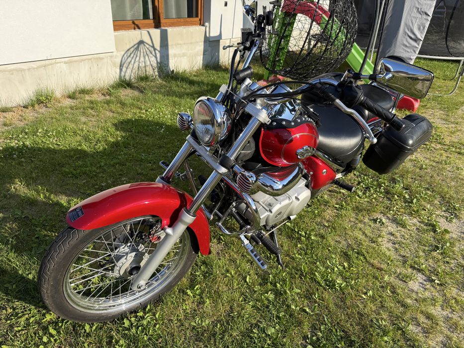 Suzuki Intruder 125