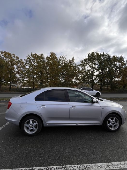 Skoda Rapid 2015 газ пропан-бутан/бензин 1,6, ліфтбек бу