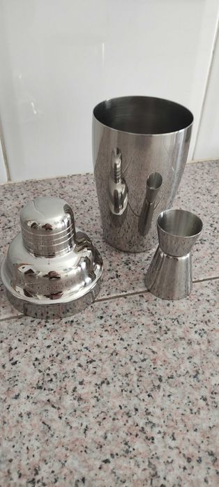 Cocktail Shaker novo