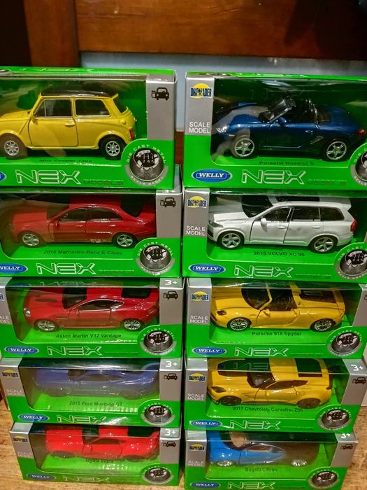 welly modele aut  samochodów metalowe 1:34 mix
