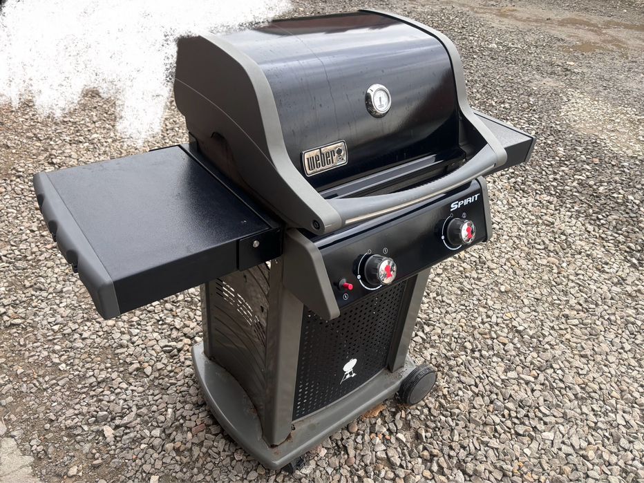 Grill Gazowy Weber e 210