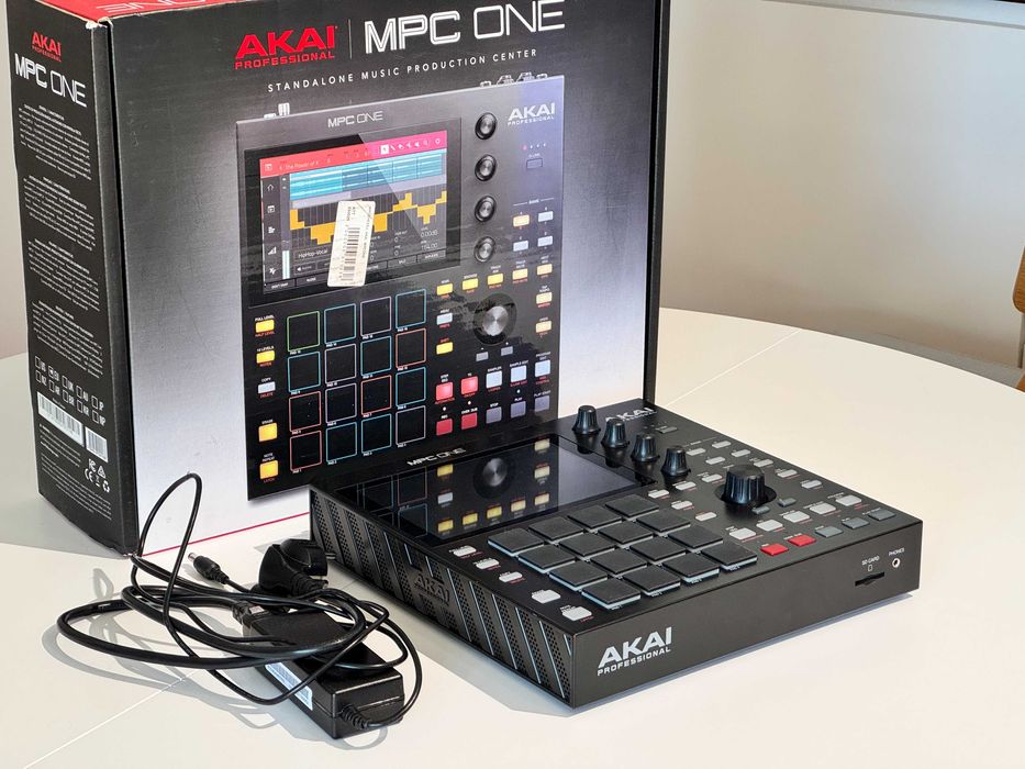 akai mpc one - Купити музичні інструменти - Ціна на OLX.ua