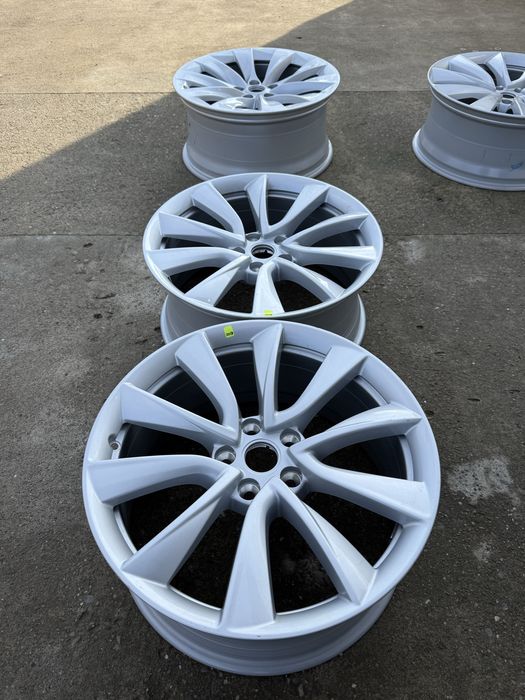 Диски 19 5.114,3 ЕТ40 8,5jx19H2 Tesla Model 3 розпаровки одинички