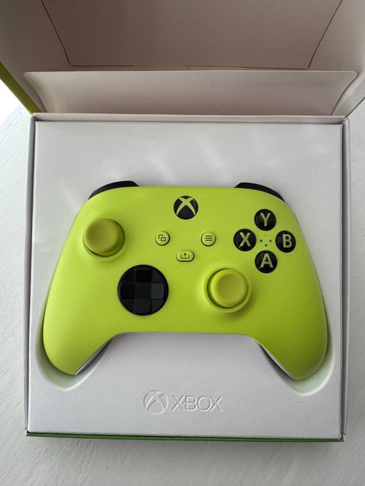 Геймпад Microsoft Xbox Series X/S Wireless Controller Electric Volt