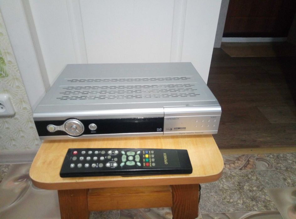 Продам супутникові тюнера OPENBOX