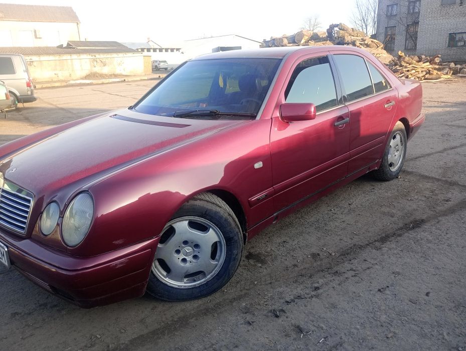 Продам мерседесЕ200