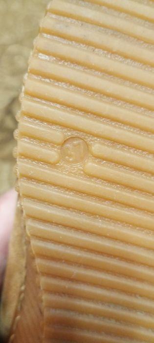 Продам дитячі сапожки.