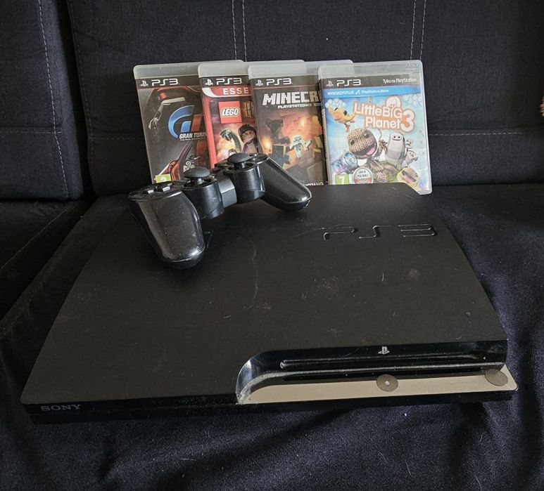 PlayStation 3 Slim CECH-2504B