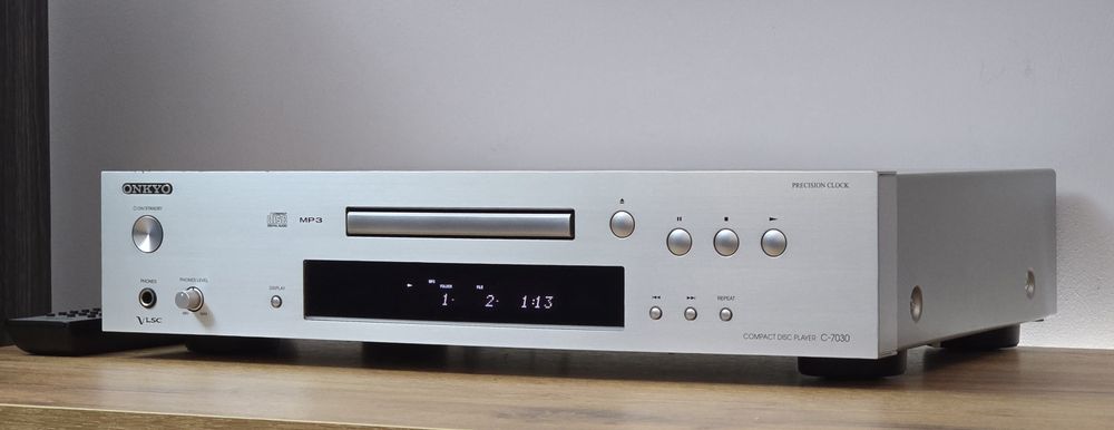 Onkyo C-7030 Odtwarzacz CD MP3 Pilot