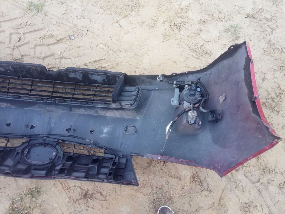 TOYOTA PRIUS III 09-11 zderzak przód kolor czerwony 3r3