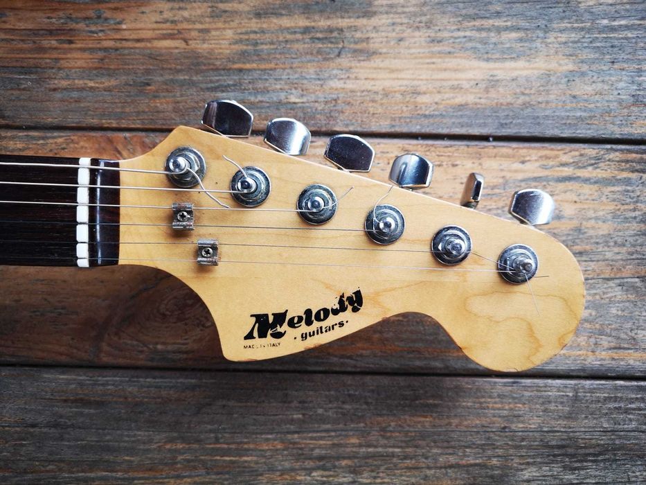 Melody Stratocaster (anos 70)
