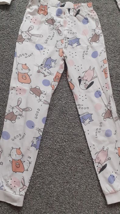 Pizamki dziewczęce 122-128