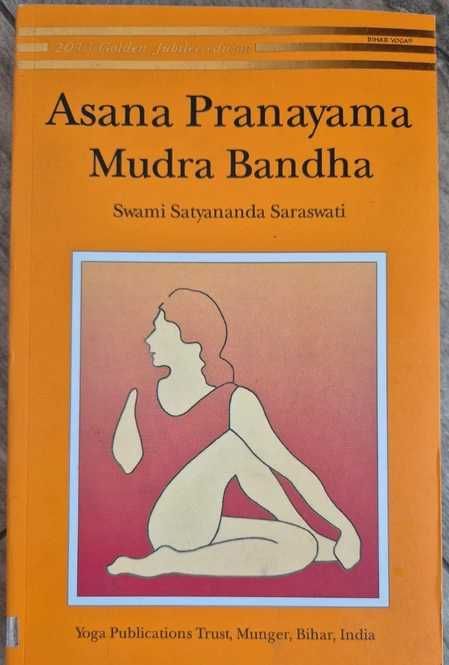 " Autobiografia de um IOGUE " -> Paramhansa Yogananda