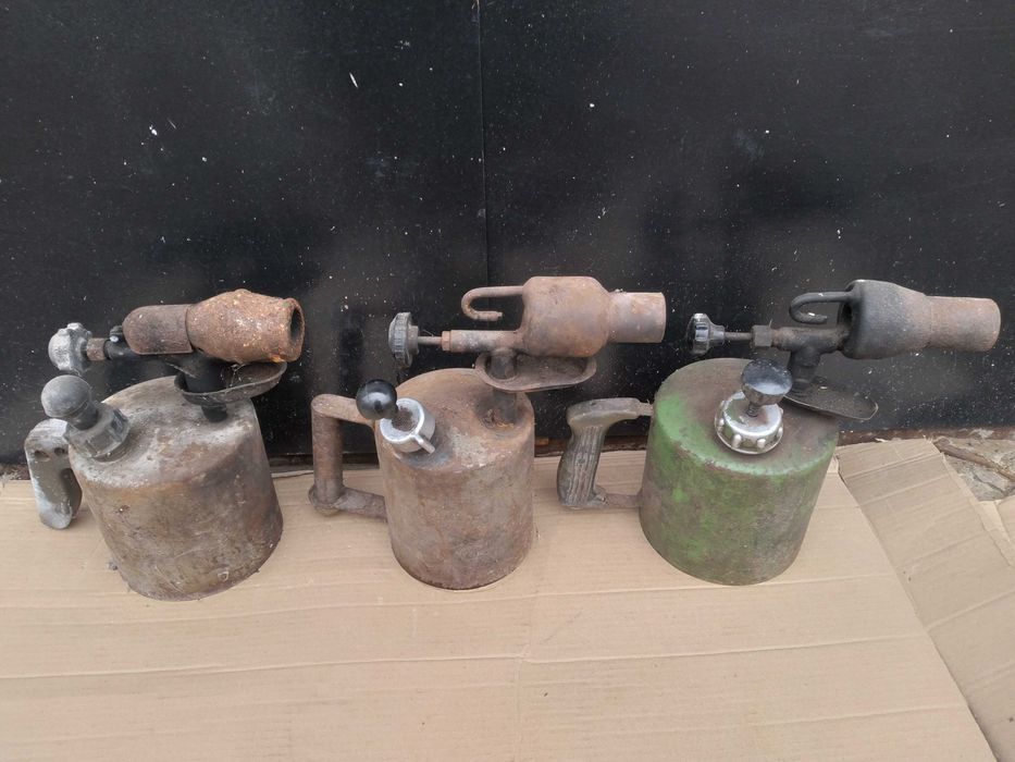 Лампа паяльна бензинова