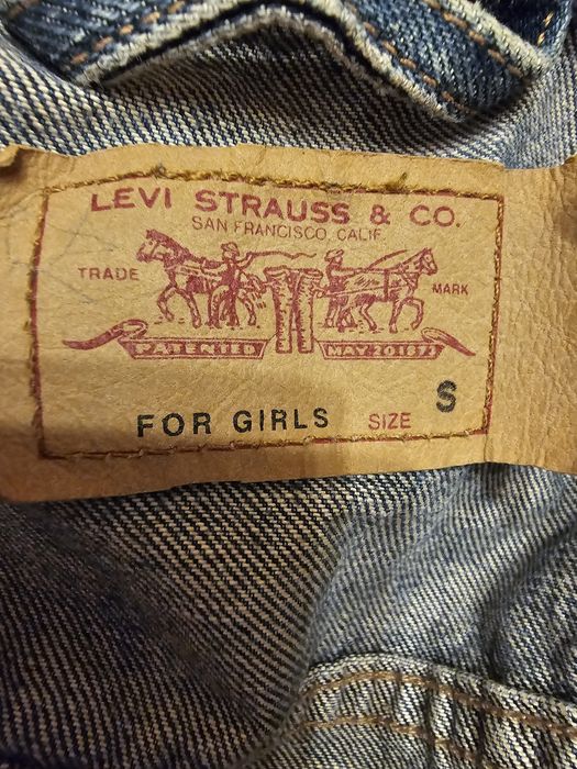 Продам піджак Levis
