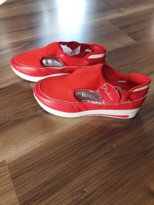 Półputy sportowe czerwone NOWE