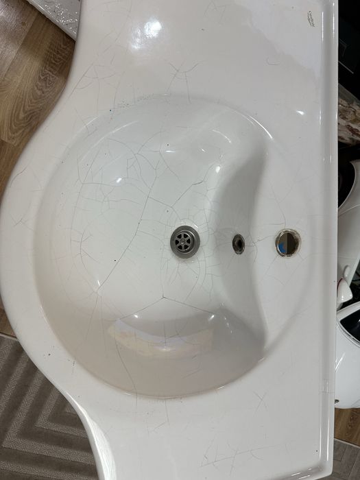 Тумбочка з умивальником