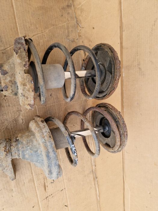 Amortyzatory sprężyny przednie mcphersony przód 2.0 i-vtec Honda FR-V