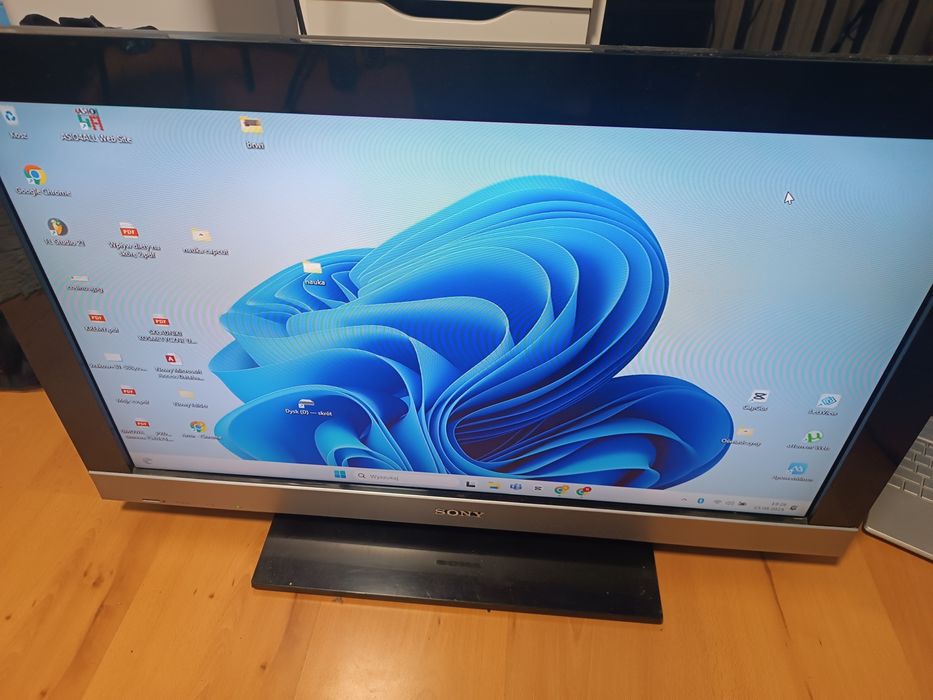 Telewizor Sony Bravia kdl 32EX301 z pilotem