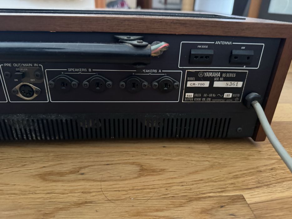 Amplificador yamaha cr700