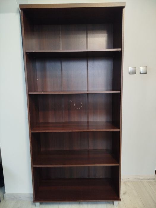 Komplet mebli Bodzio: szafa, łóżko, biurko, regał - bardzo dobry stan