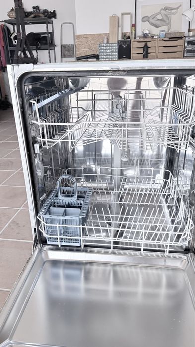 Máquina de Lavar Louça de Encastrar Indesit DIF 14B1 A (13 Talheres)