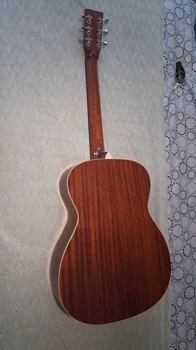 TANGLEWOOD TW40 como nova