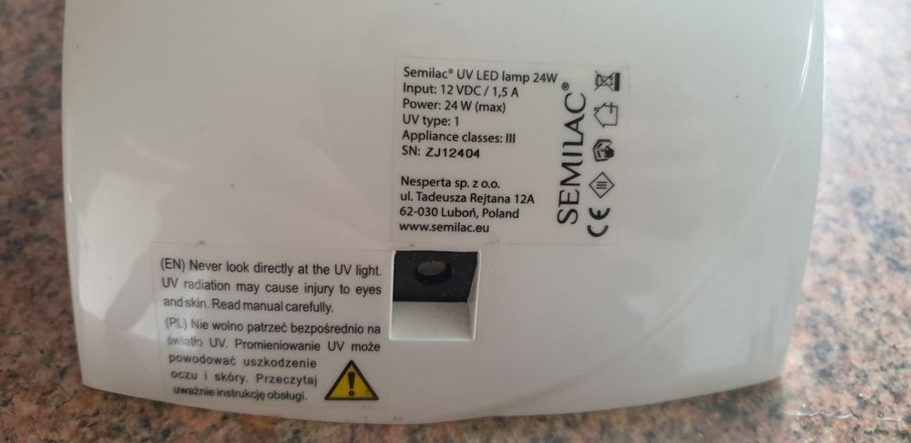 Do paznokci UV led lampa .