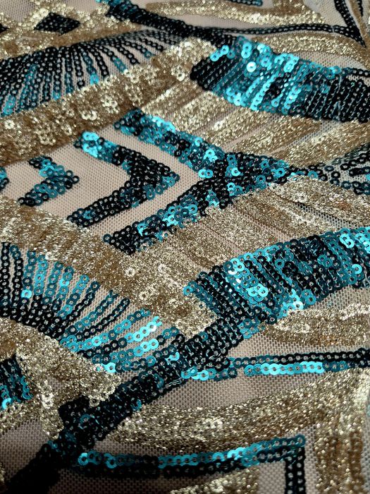 Sukienka cekinowa krótka-nowa z metką