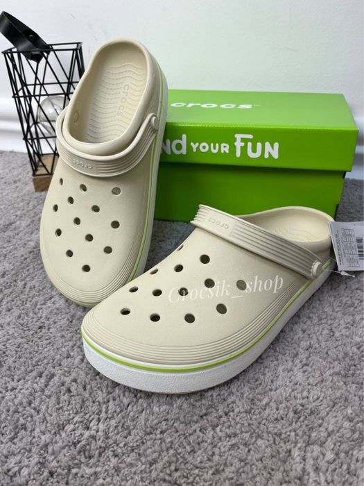 Жіночі крокси сабо crocs off court clog grey