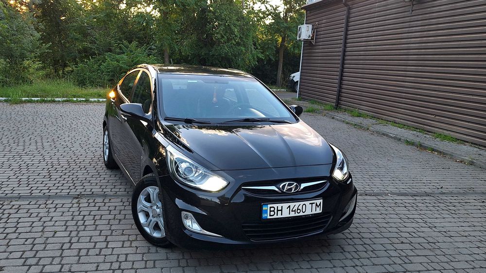 Hyundai Accent 2012 1.6 Автомат