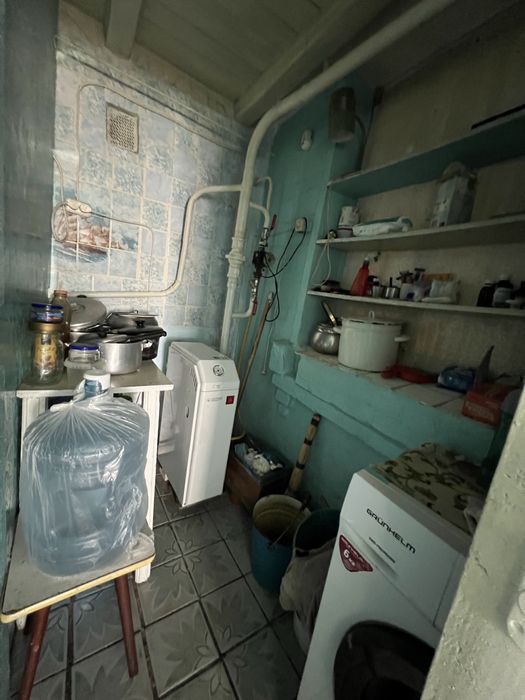 Ексклюзив.Продам хороший  будинок зі зручностями на жилій вулиці Узина