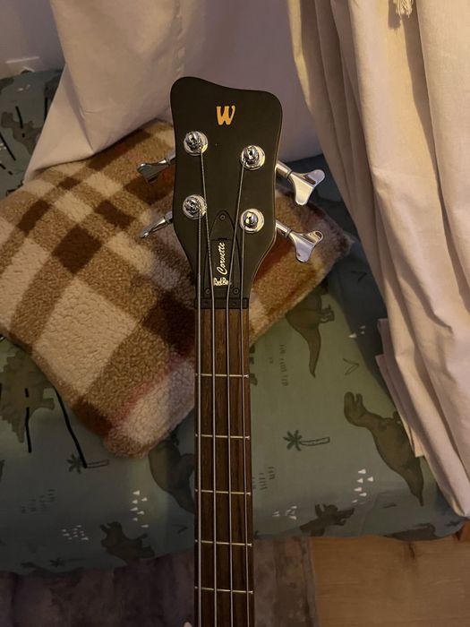 Baixo warwick 4 cordas