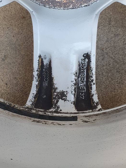 4x koła zima Audi A6 18" 7.5Jx18H2 ET37, 225/50R18 99V Michelin Pilot Alpin 5, 7,3mm 2023r.