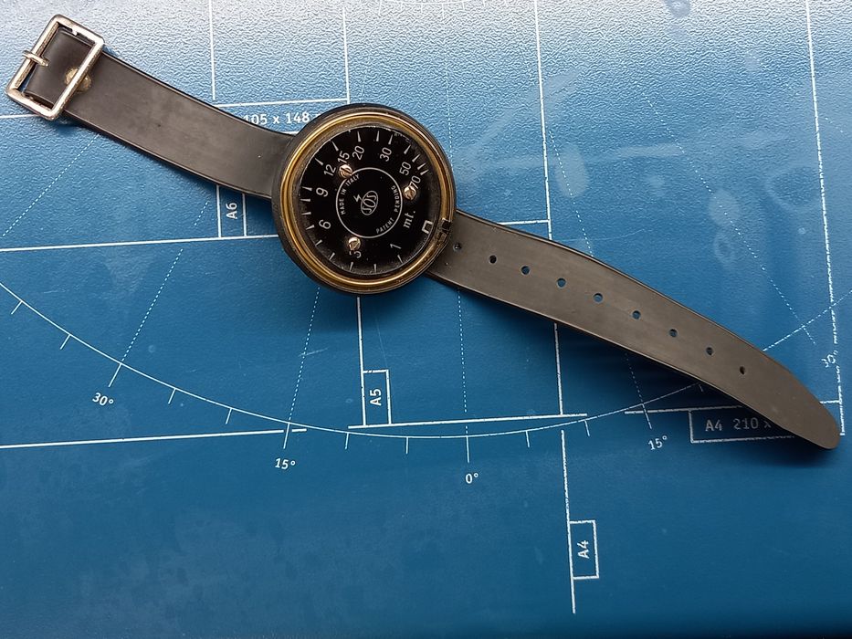 Profundimetro antigo mergulho